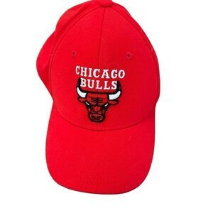 Adidas Chicago Bulls FitMax Red Baseball Cap L XL Adjustable Stretch Fit Hat